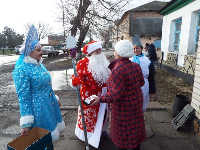 Поздравление жителей с наступающим новым годом